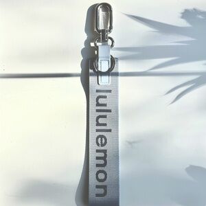 Lululemon Never Lost Keychain - Blue Linen/True Navy